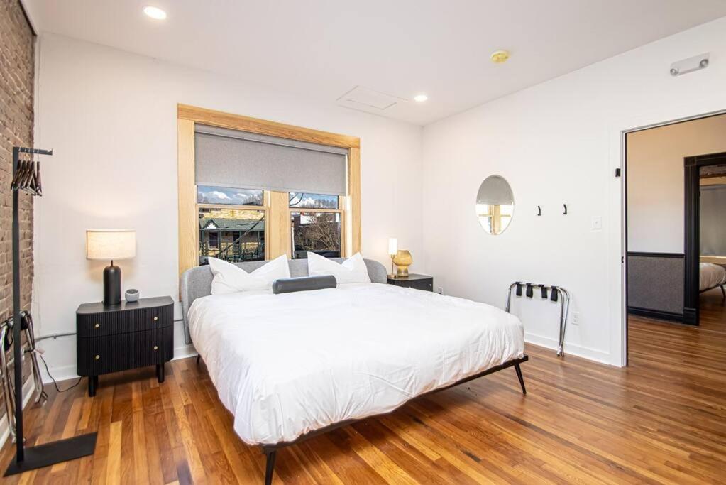King Bed Stylish Studio In Heart Of Downtown Room # 200 Hot Springs Exterior foto